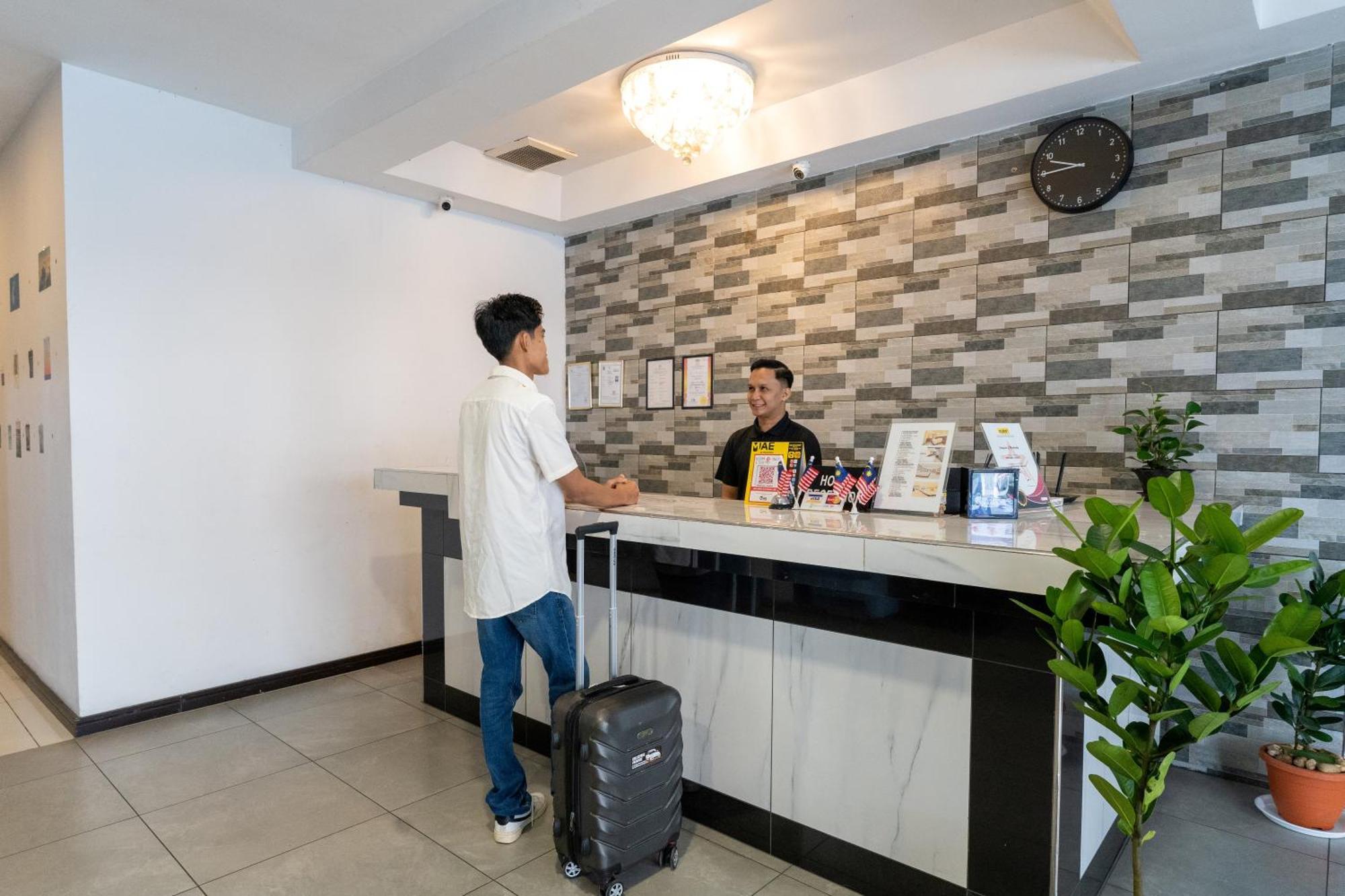 Pertama Lodge Tawau Kültér fotó
