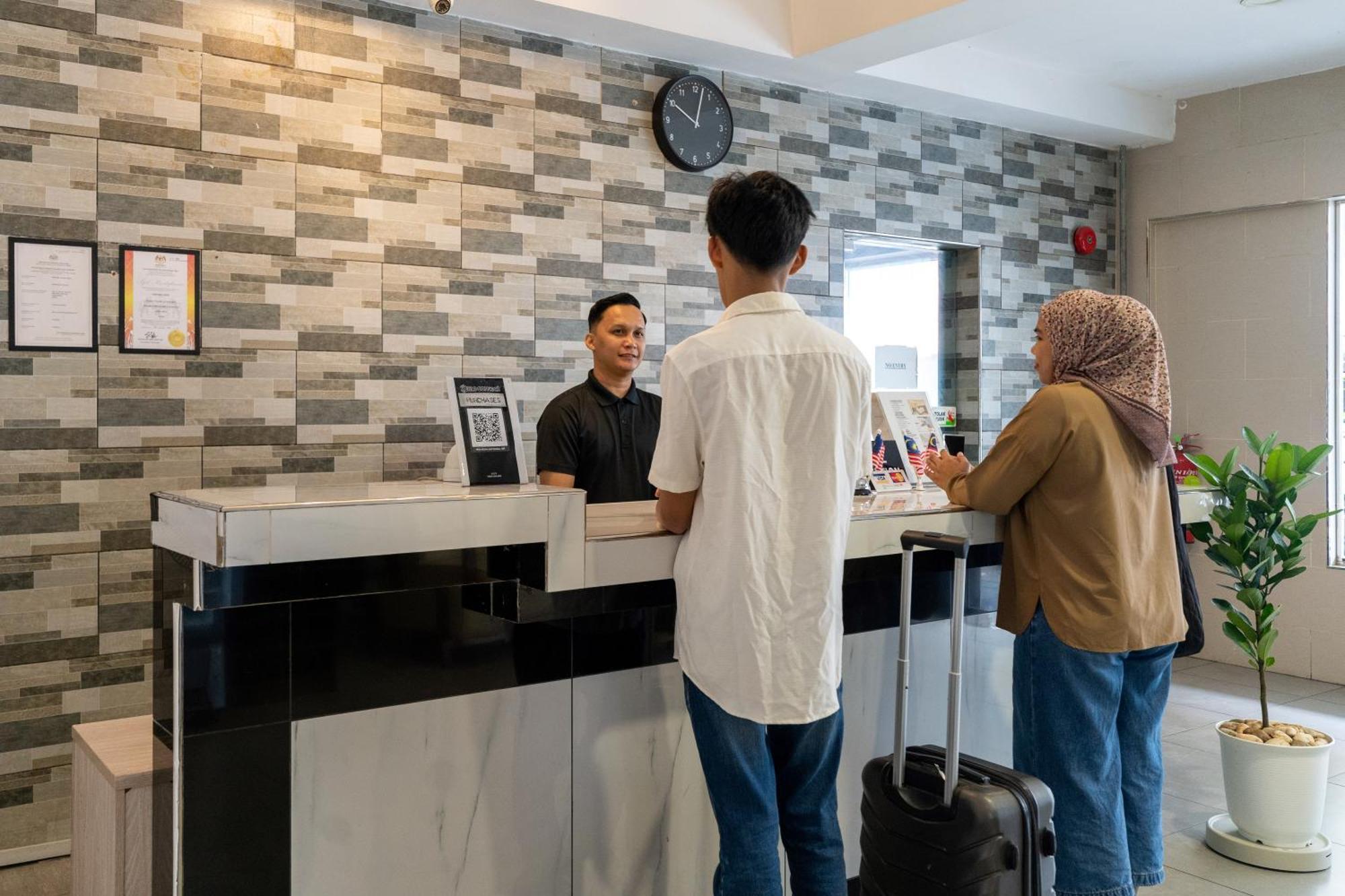 Pertama Lodge Tawau Kültér fotó